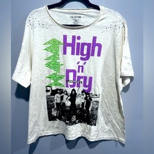 NWOT Women’s Size Medium Def Leppard High ‘N’ Dry S/S T Shirt